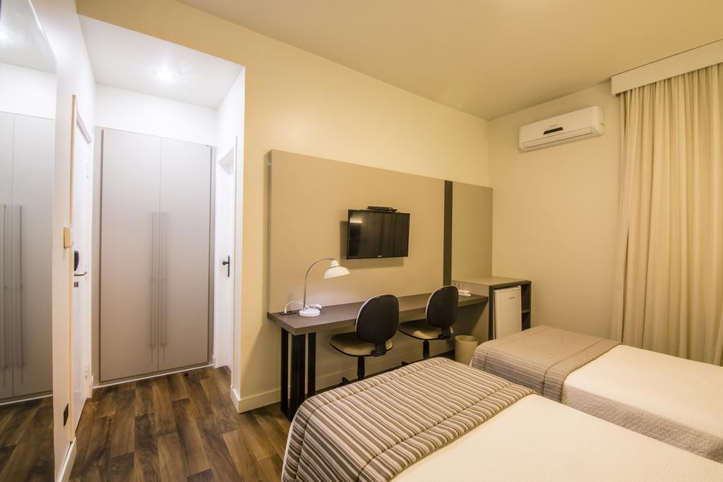 Jr Hotel Marília Exterior foto