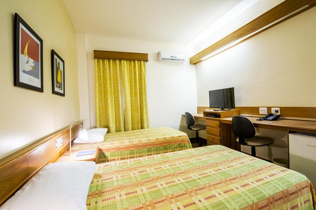 Jr Hotel Marília Habitación foto